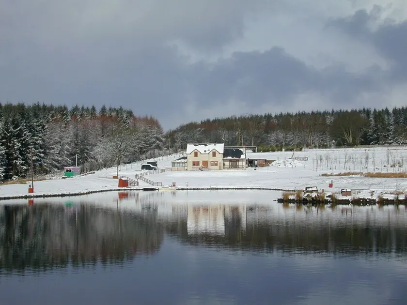 Cowans Law Stag lodge - Image 1
