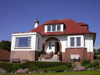 Blinkbonnie Guest House - Image 1