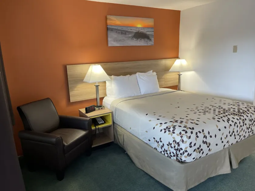 Newport Coast Inn - Image 1