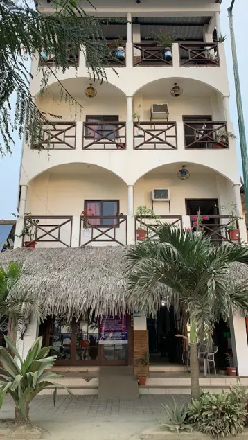 Hostal Humpback Internacional - Image 1