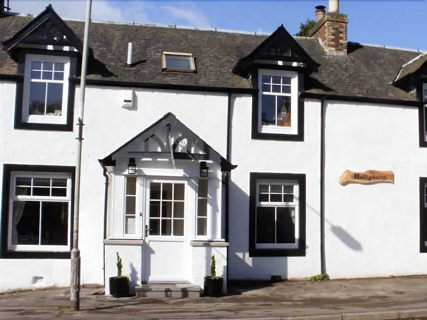 Hollyburn House - Image 1
