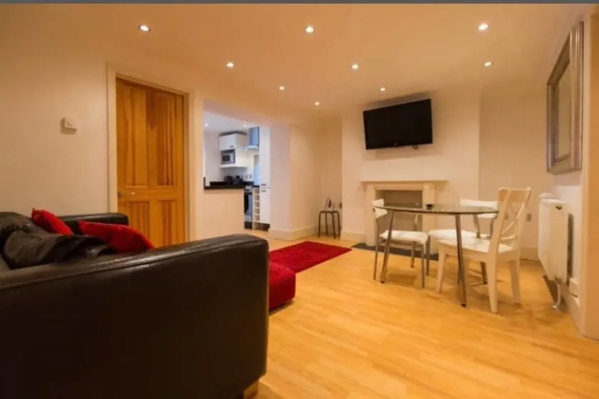 Stylish Apartment Camden - Image 1