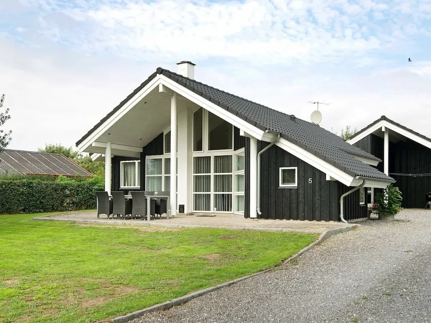 Modern Holiday Home in Juelsminde With Sauna - Image 1