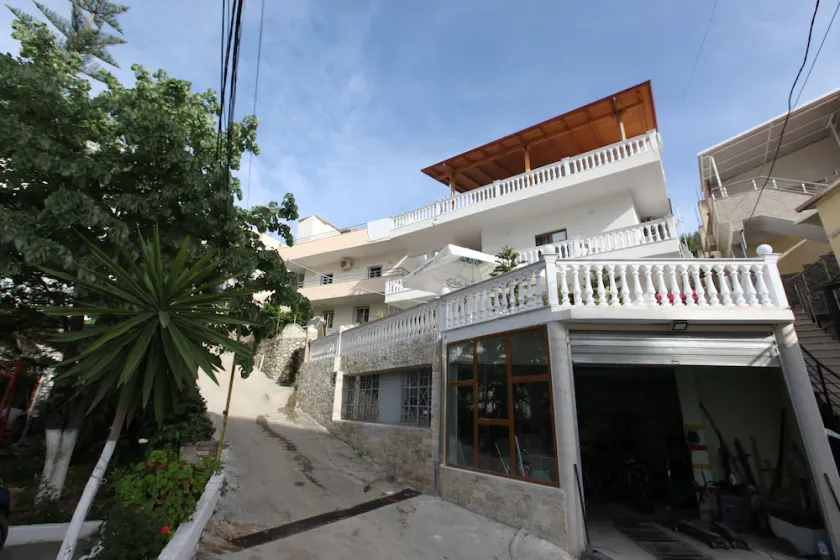 Vila Jona - Image 1
