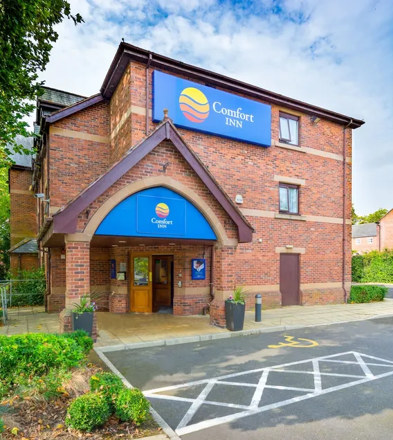 V Lodge Manchester - Image 1