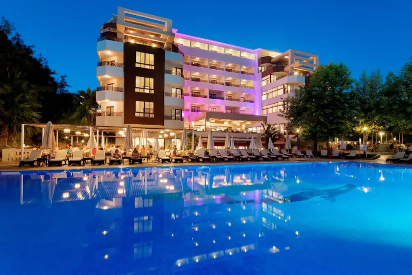 Alara Kum Hotel - All Inclusive - Image 1