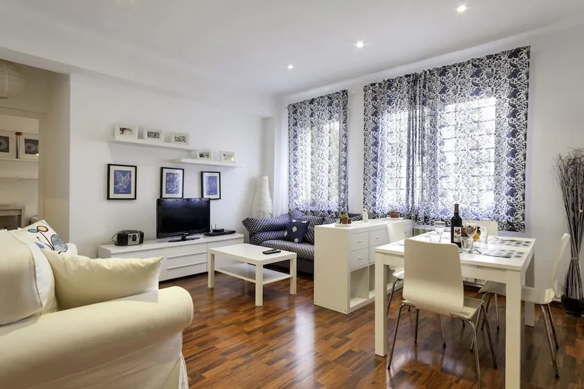 Barcelona Comtal Apartments - Image 1
