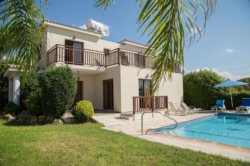 Coral Bay Sunlove Villa - Image 1