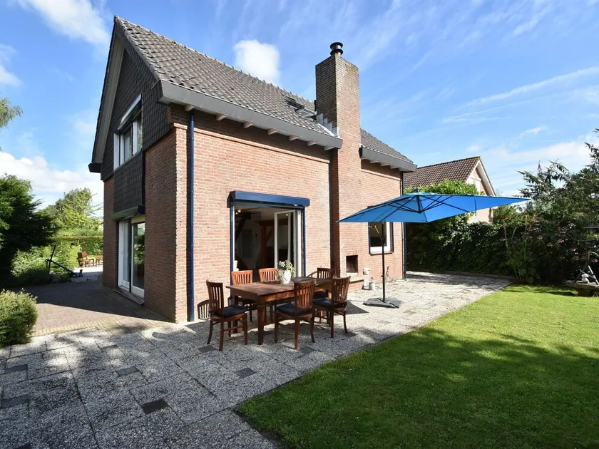 Detached Holiday Home in Zeeland With Panoramic Views, Lots of Privacy, Large Garden - Image 1