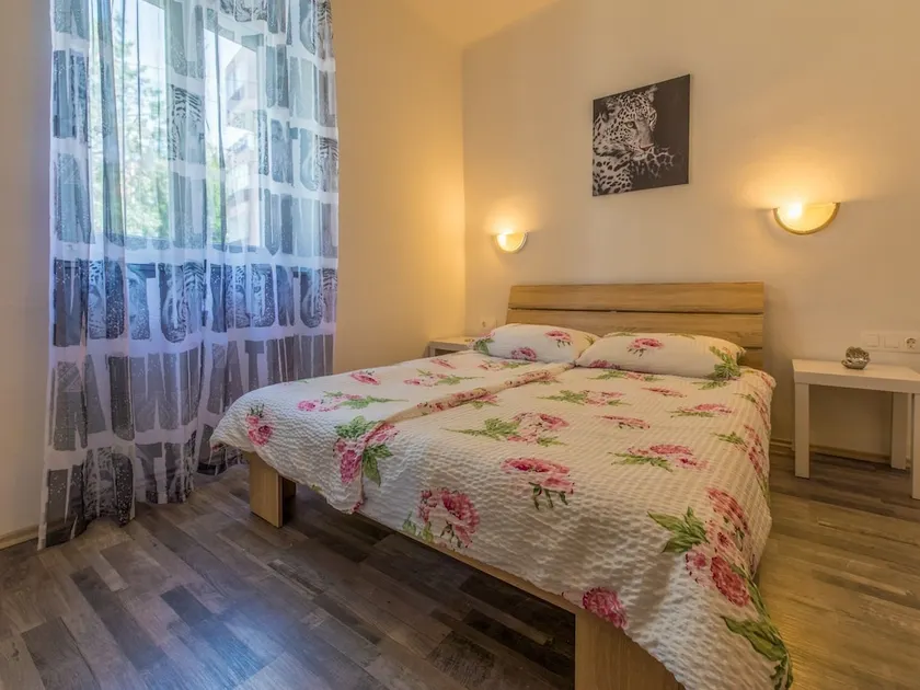 Apartment Iva Man - Image 1
