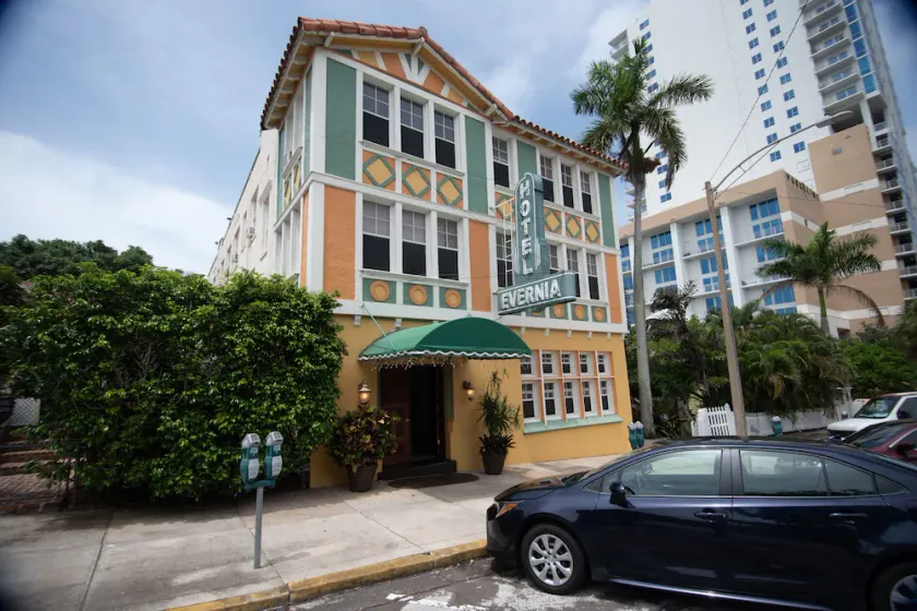 Hotel Evernia - Image 1