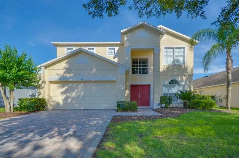 Spacious Champions Gate 4BR Villa - Pool, Hot Tub & Game Room - Image 1