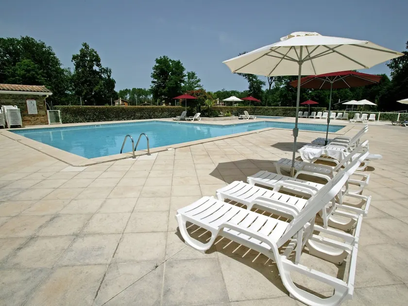 Very luxurious villa with private pool - Image 1