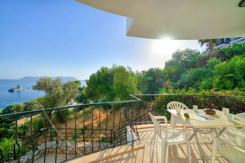 Paradise 2 Apartment - Image 1