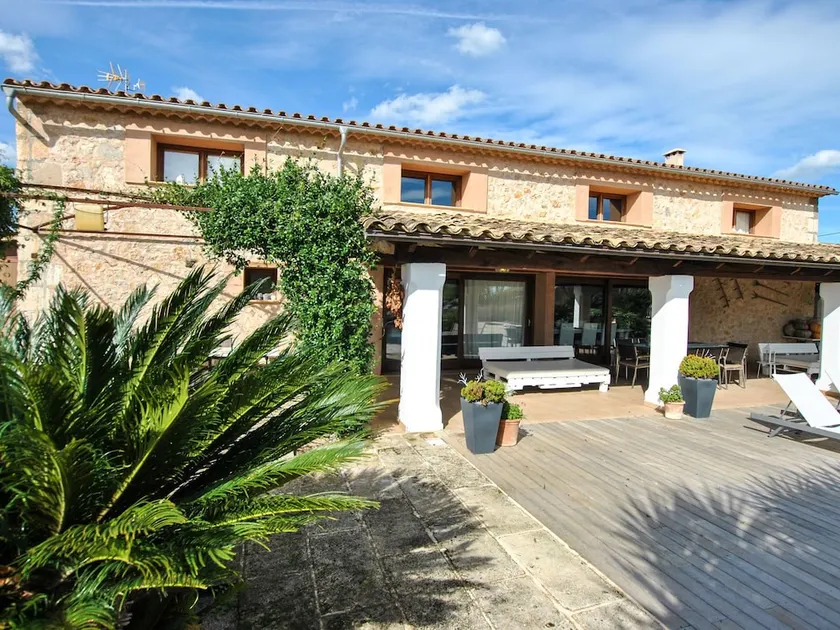 Large Mansion in Lloseta Majorca With Private Pool - Image 1