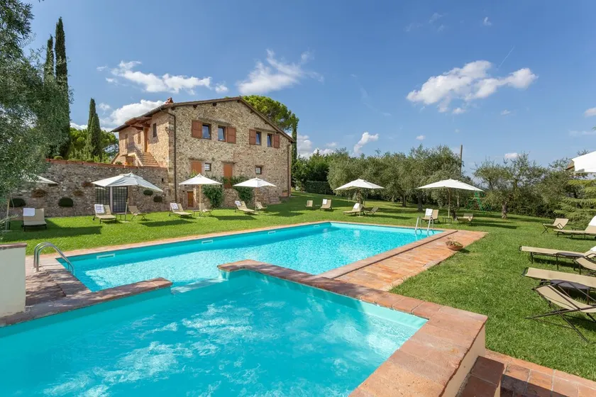 Querceto Apartments - Image 1