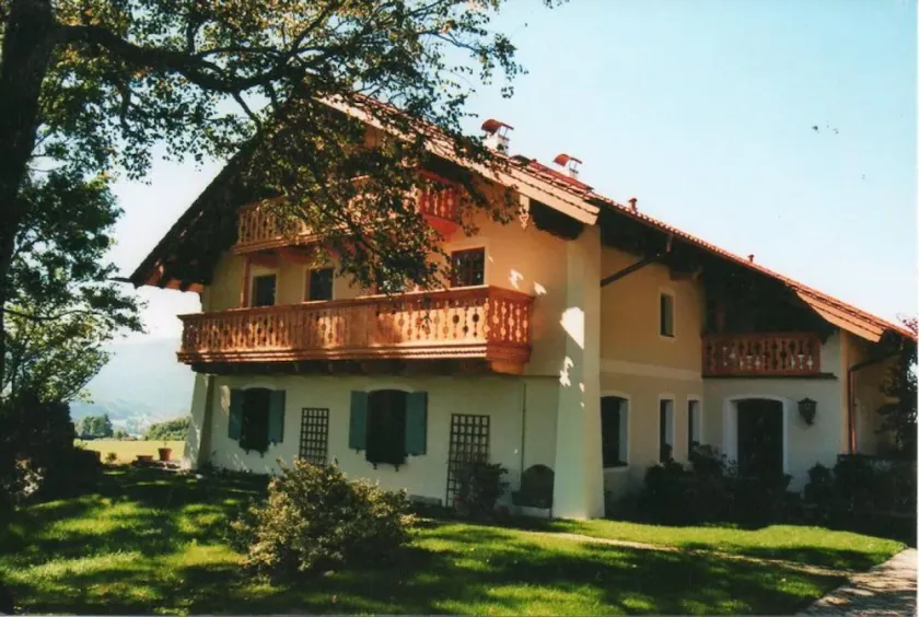 La Pause Musicale Near Salzburg Austria Luxury Chalet Swimming Lake - Image 1