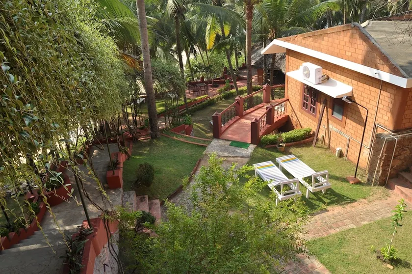 Halcyon Valley Beach Resort - Image 1