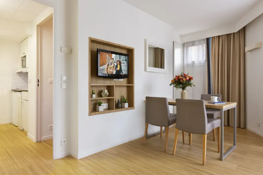 Citadines Croisette Cannes - Image 1