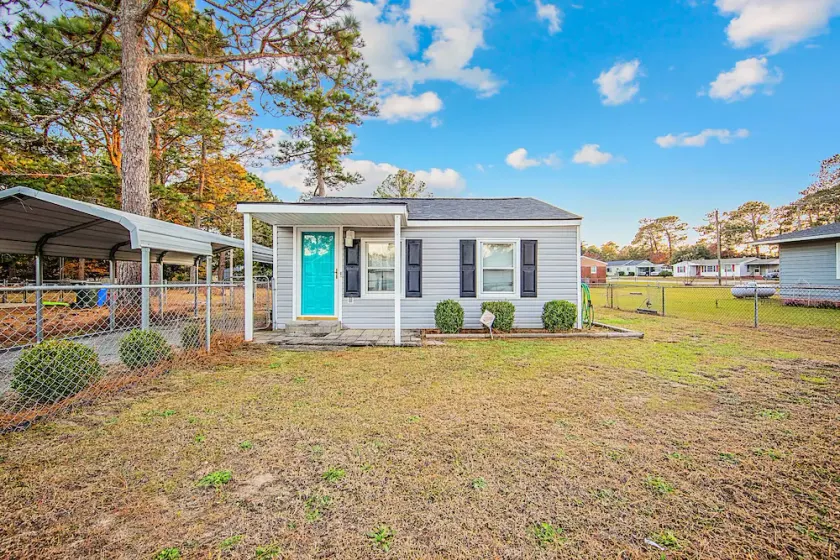 The Cozy Cottage - Image 1