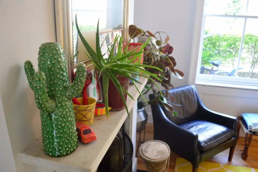 2 Bedroom Home in Stoke Newington - Image 1