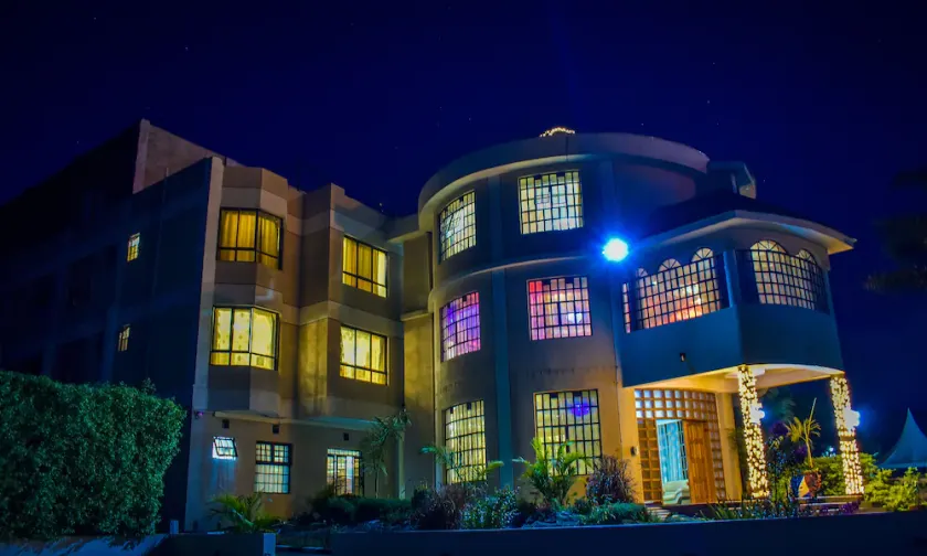 Royal Green Gardens Resort - Image 1