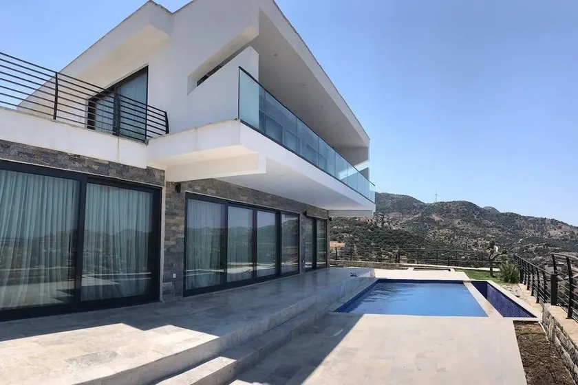 Villa VIP - Image 1