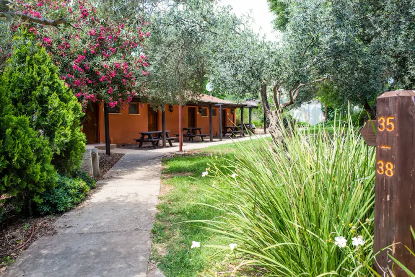Parod Country Inn - Image 1
