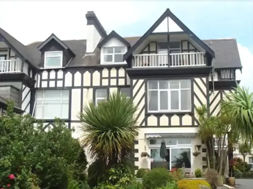 Tudor Court - Image 1