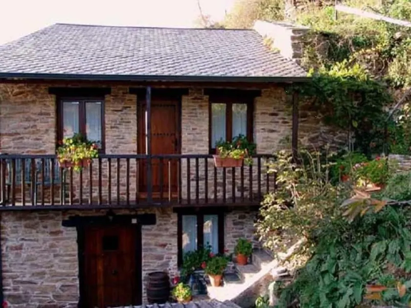 Rural House Rosalia - Image 1