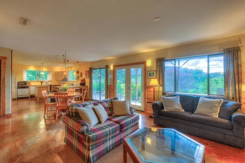 The Cedar Field Vacation House - Image 1