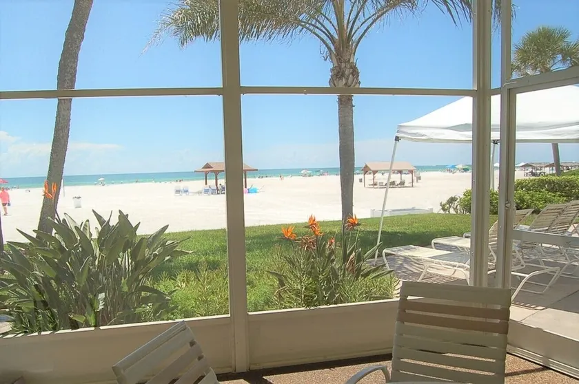 24 Aloha Kai -full Gulf Front! 2 Bedroom Apts - Image 1