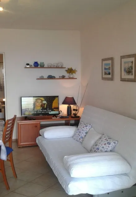 Apartments Vlatko - 100 m from sea - Image 1