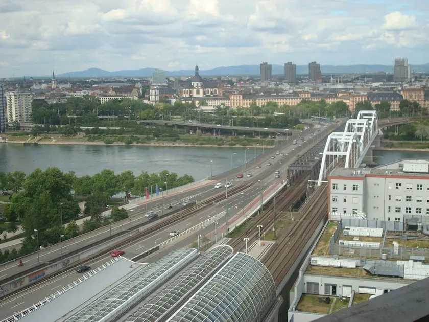 Ludwigshafen City. - Image 1