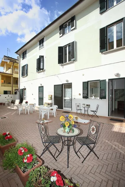 B&B Central Toma - Image 1
