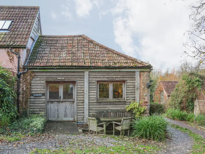 The Wagon House - Image 1