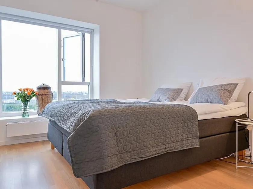 Bright and Spacious Apartment near metro station and a supermarket - Image 1