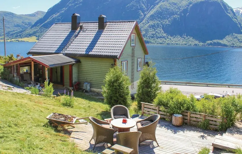 Amazing Home in Skei i Jølster With 4 Bedrooms - Image 1