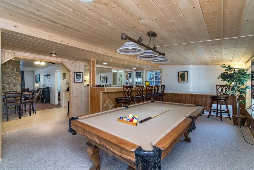 Walking Distance To Lake Baron & Golf Course 3 Bedroom Home - Image 1