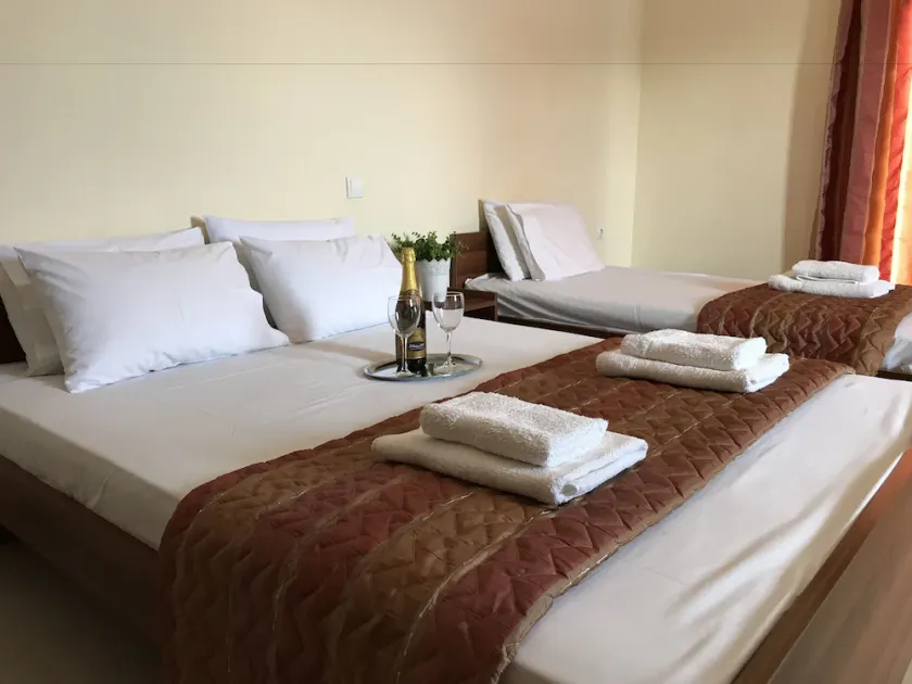 Hotel Panorama - Image 1