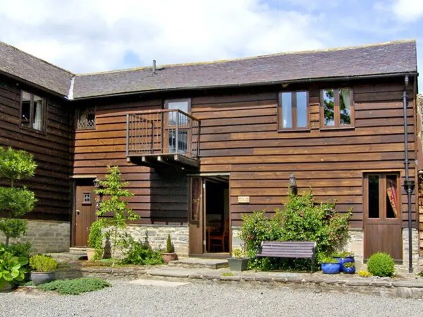 Swallow Cottage - Image 1