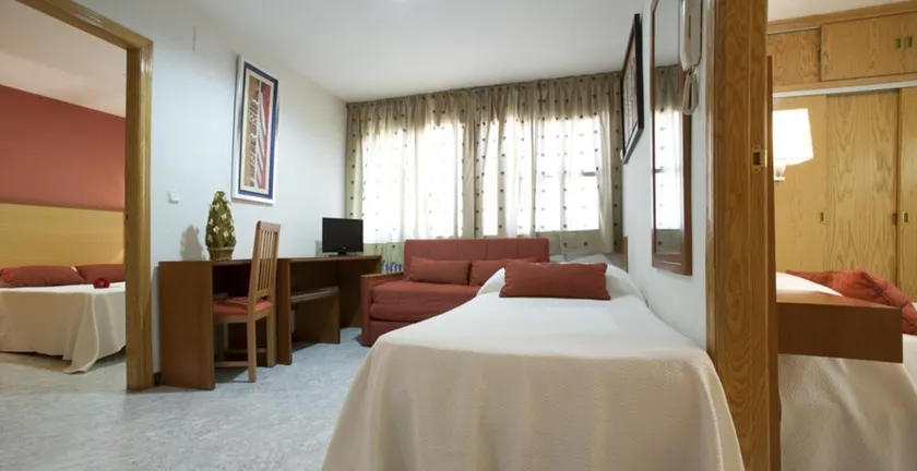 Apartamentos Los Girasoles II - Image 1
