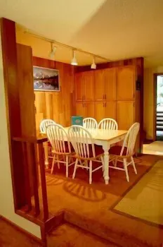 Mt Baker Lodging Condo 84 - Sleeps 6 - Image 1