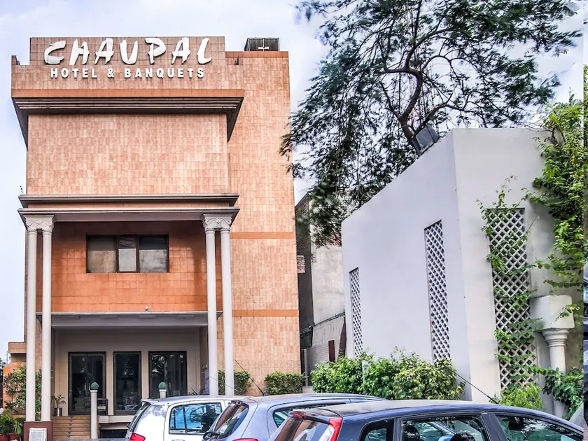 OYO 14443 Flagship Hotel Chaupal - Image 1