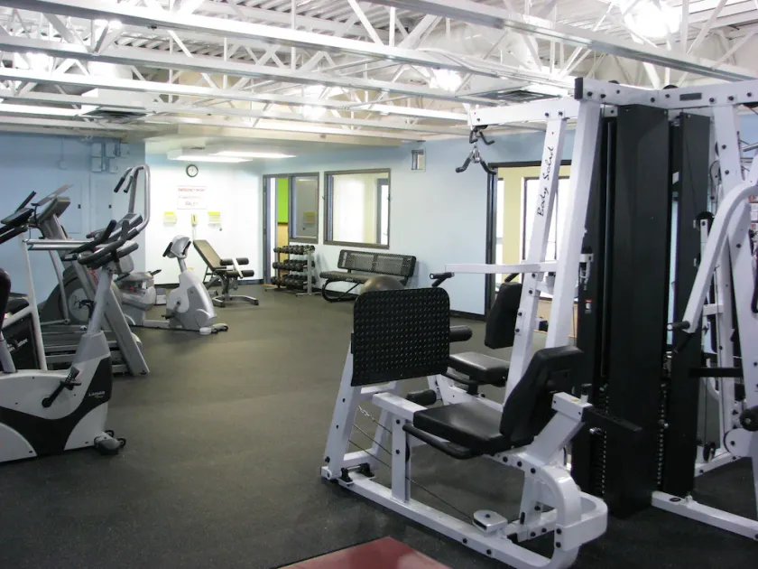 Snowblaze Resort & Athletic Club - Image 1