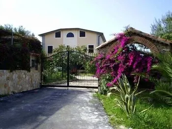 Agriturismo Aurella - Image 1