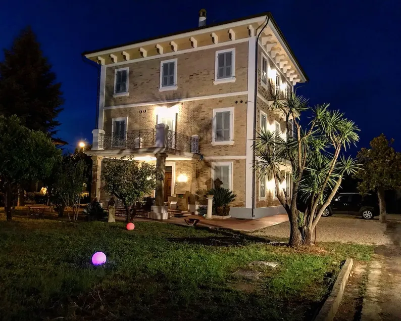 Villa Francesca Luxury - Image 1