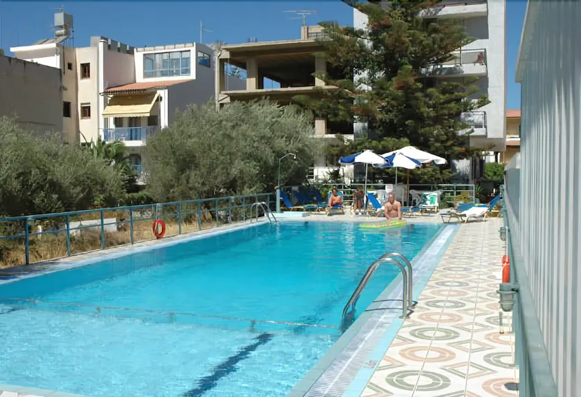 Nontas Apartments - Image 1