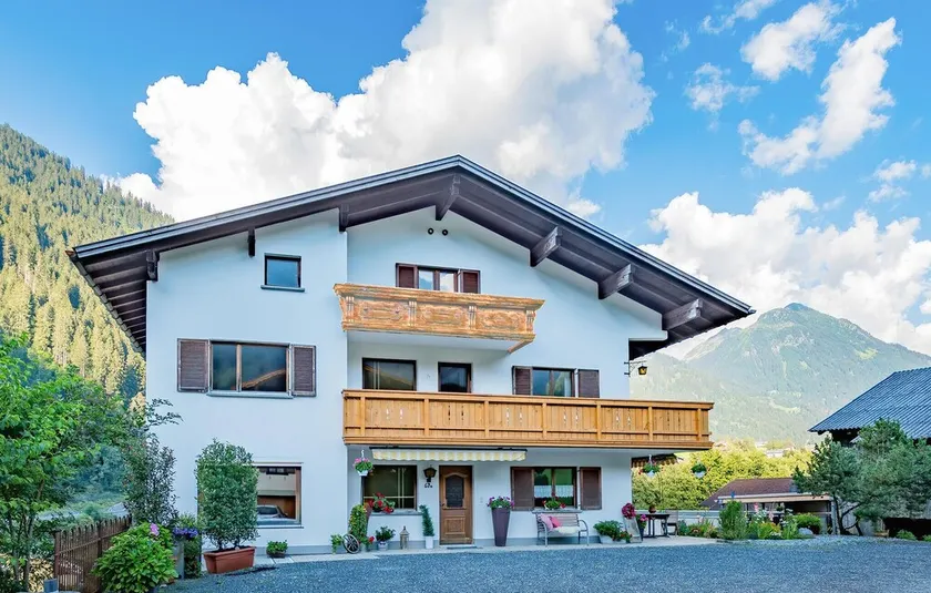 Beautiful Home in St. Gallenkirch With 6 Bedrooms, Sauna and Wifi - Image 1