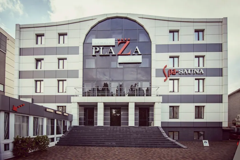 Nyvky Plaza Hotel - Image 1